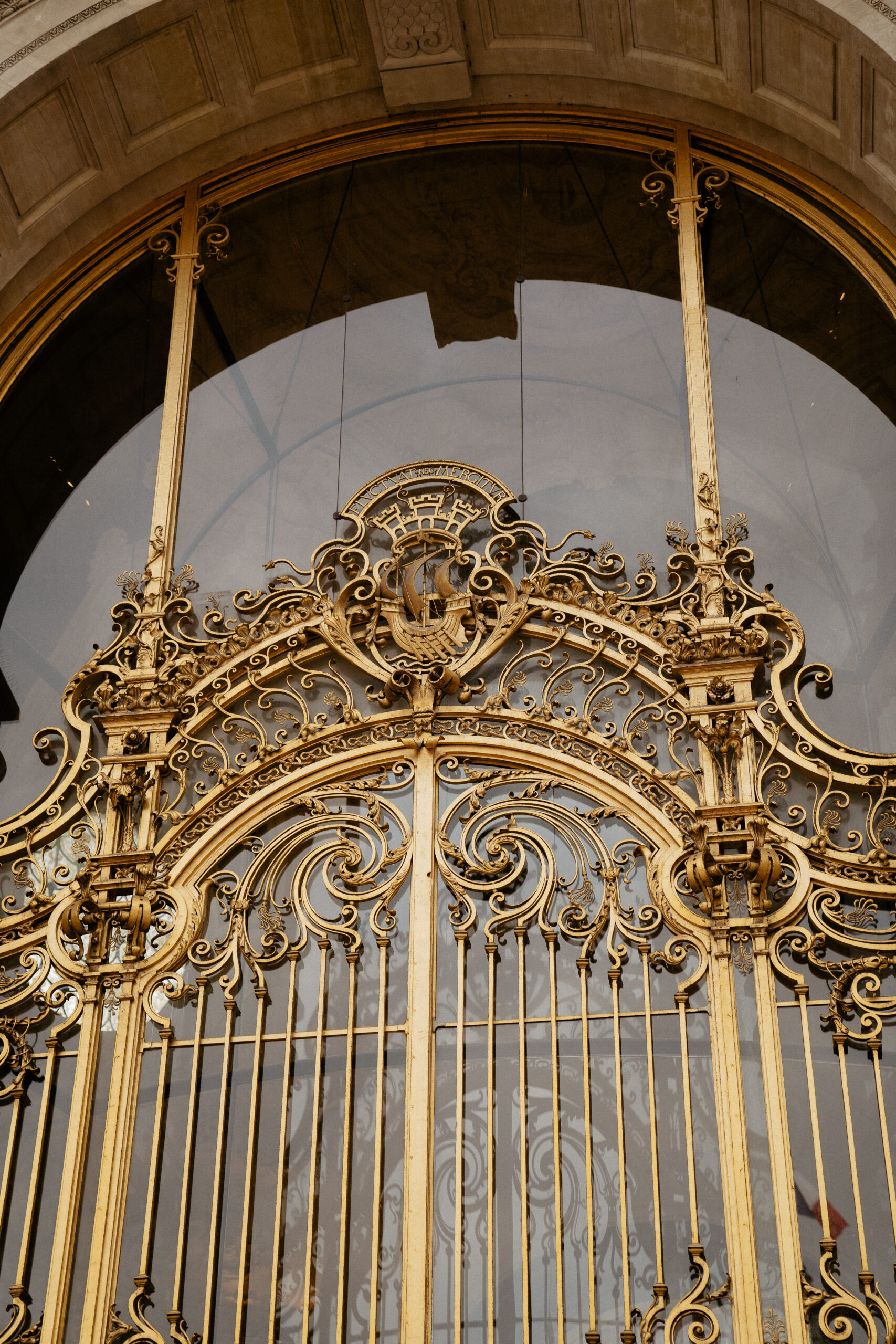 Best Elepement Ceremony Locations in Paris Golden Gate