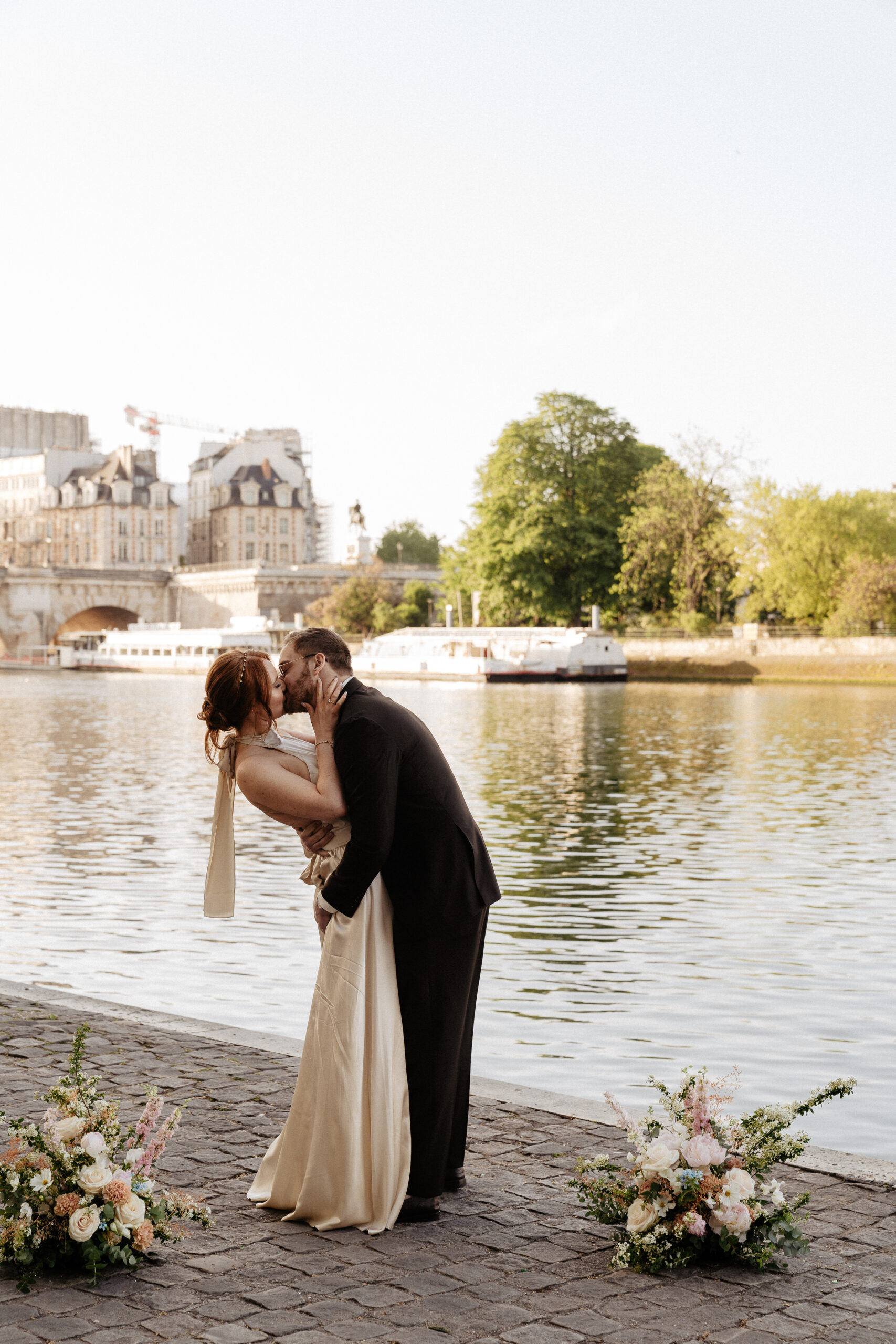 Best Elepement Ceremony Locations in Paris Seine River