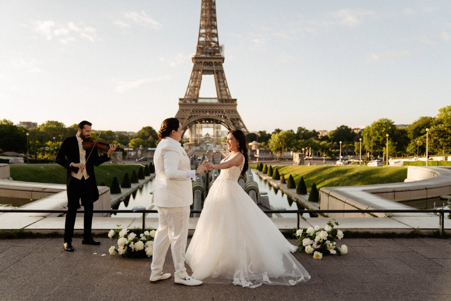 Best Elepement Ceremony Locations Trocadero -  eiffel tower view